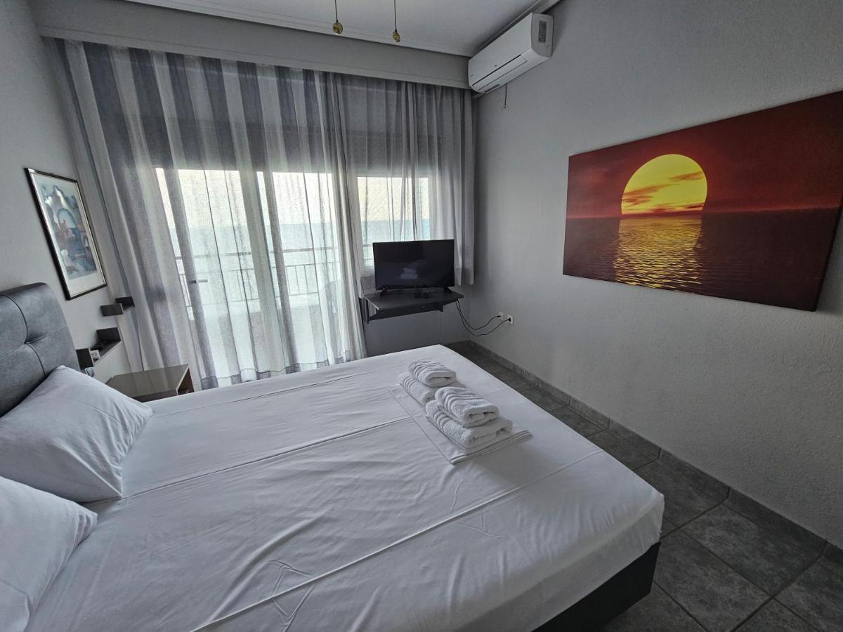 Studio Just On The Beach Paralia Katerinis Bagian luar foto