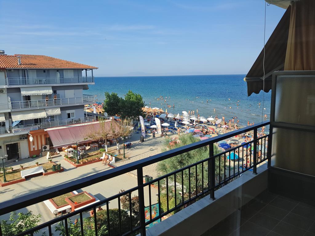 Studio Just On The Beach Paralia Katerinis Bagian luar foto